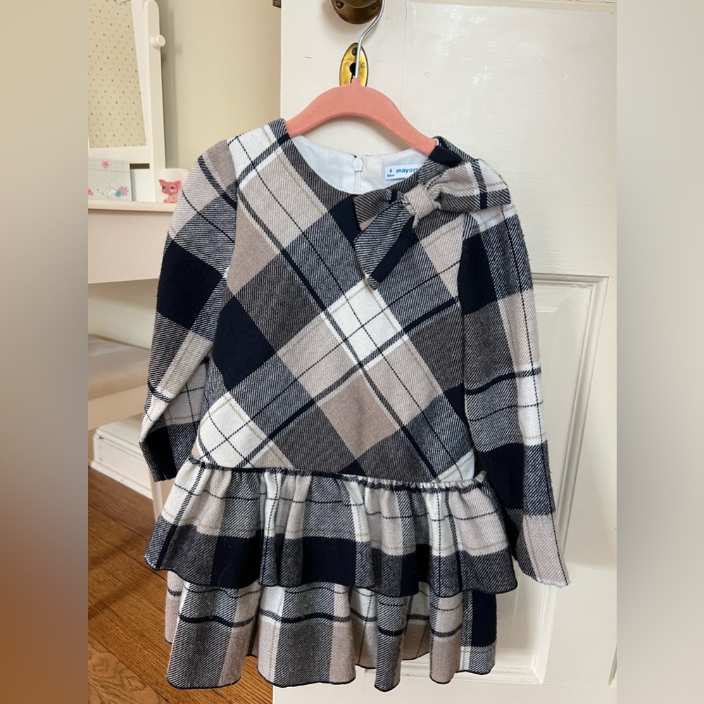 MAYORAL girl dress size 4T